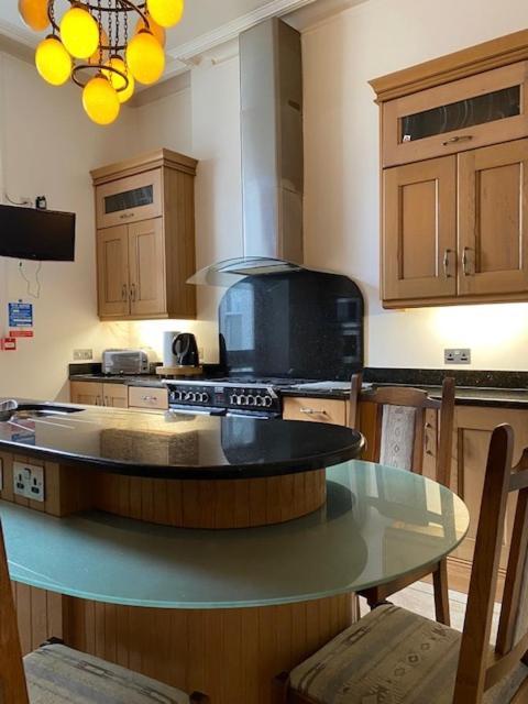 بورتراش Antrim House Guest Rooms & Suites (Adults Only) المظهر الخارجي الصورة