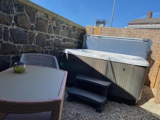 بورتراش Antrim House Guest Rooms & Suites (Adults Only) المظهر الخارجي الصورة