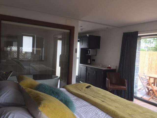 بورتراش Antrim House Guest Rooms & Suites (Adults Only) المظهر الخارجي الصورة